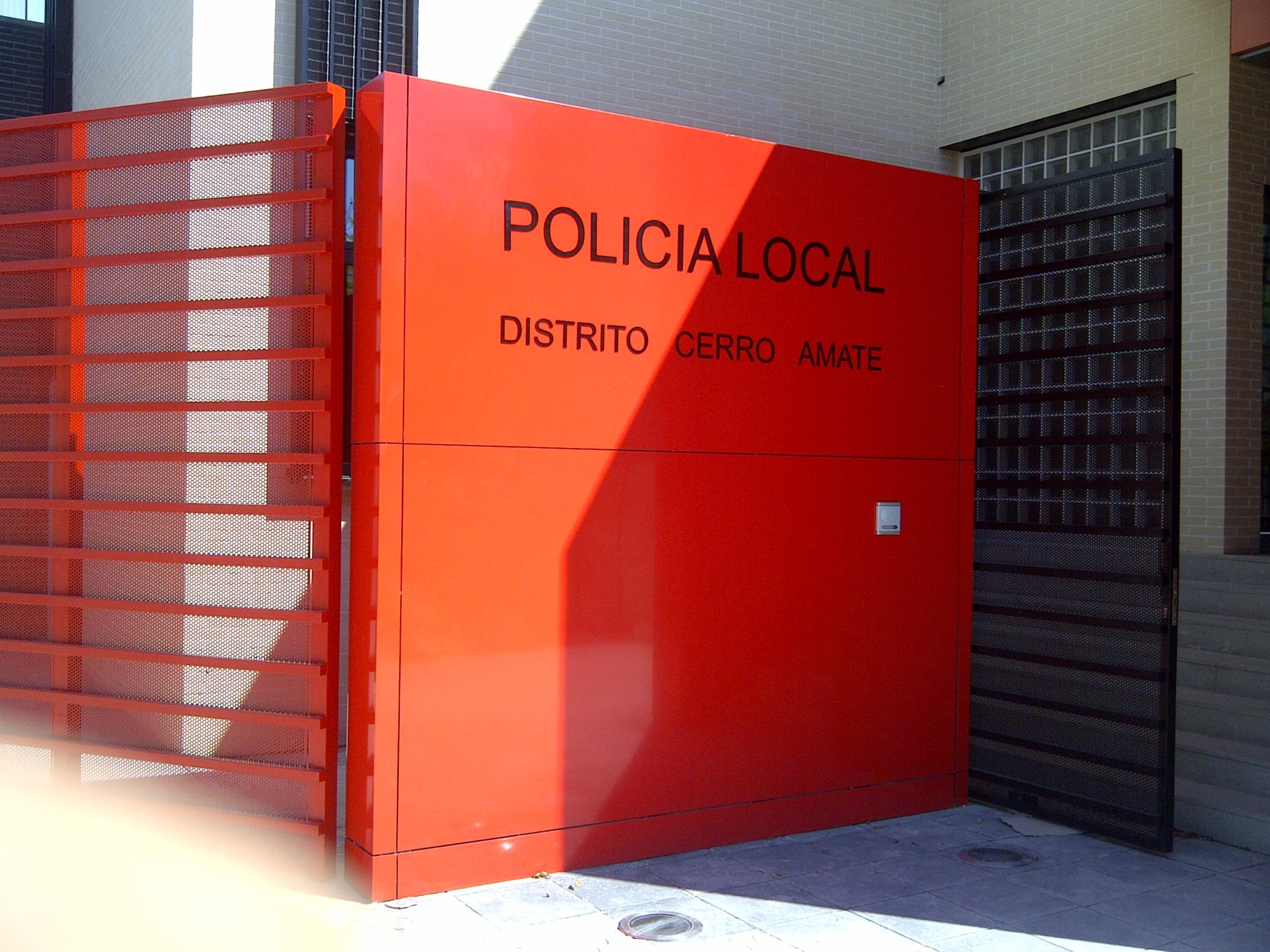 Revestimiento puerta de entrada Sevilla